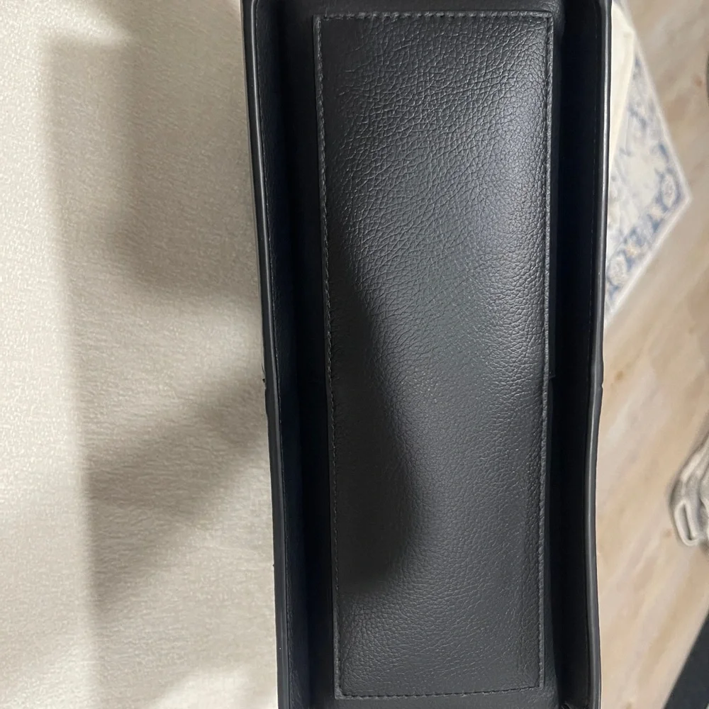 Freja New York Paloma Tote 13 – Black
Retail $368 | Excellent Condition - Picture 3 of 14